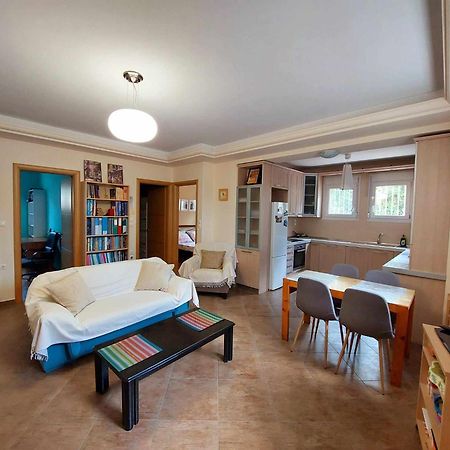 Dora'S Home With Garden Волос Екстер'єр фото